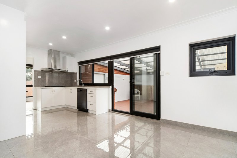 Photo - 136 Skye Road, Frankston VIC 3199 - Image 9