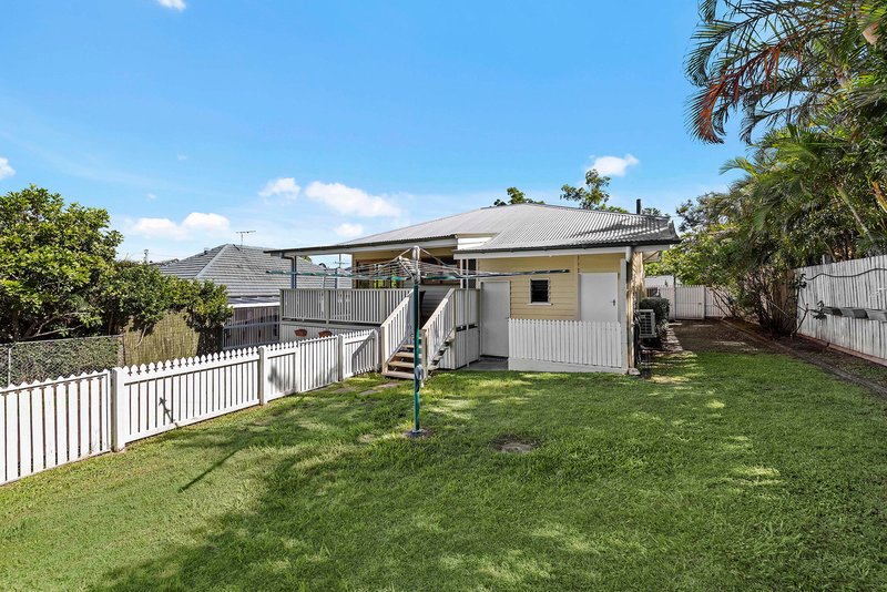 Photo - 136 Stanley Road, Camp Hill QLD 4152 - Image 10