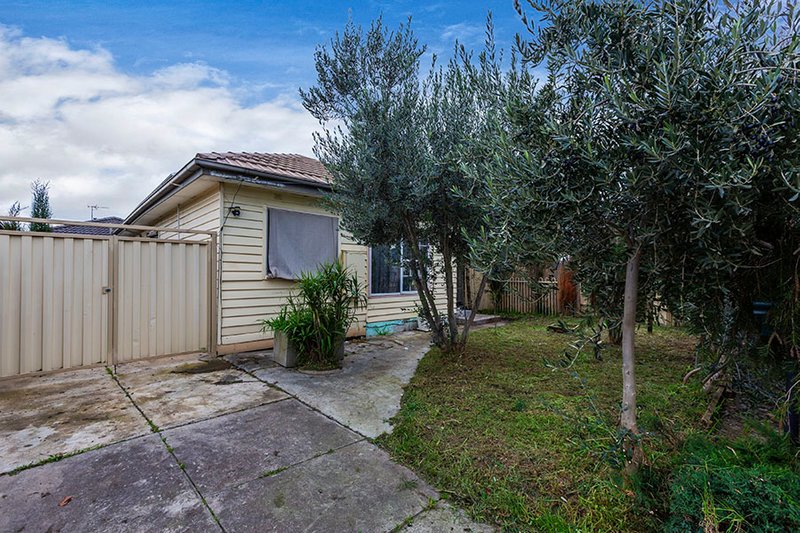 1/36 Suspension Street, Ardeer VIC 3022