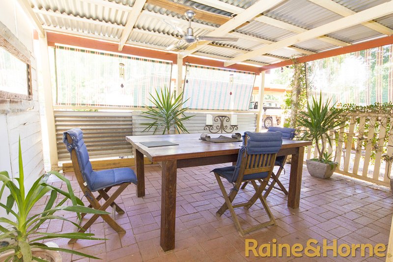 Photo - 136 Third Avenue, Narromine NSW 2821 - Image 8