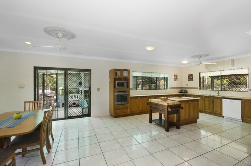 Photo - 136 Toolakea Beach Road, Bluewater QLD 4818 - Image 3