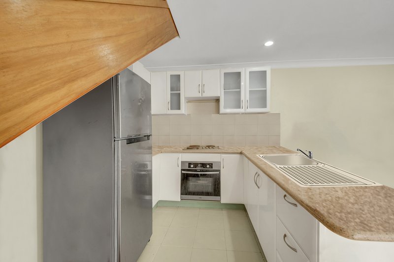 Photo - 1/36 Wood Street, Barney Point QLD 4680 - Image 3