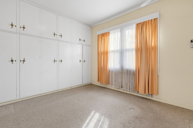 Photo - 136 Yorktown Road, Elizabeth Park SA 5113 - Image 9
