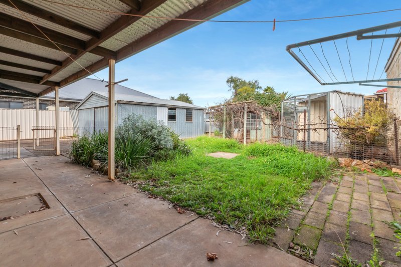 Photo - 136 Yorktown Road, Elizabeth Park SA 5113 - Image 15