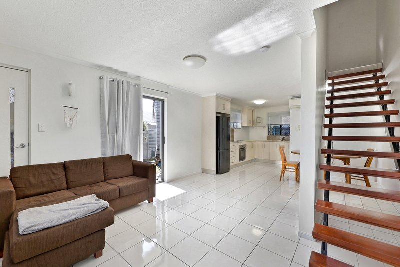Photo - 1/361 Alfred Street, Mackay QLD 4740 - Image 2