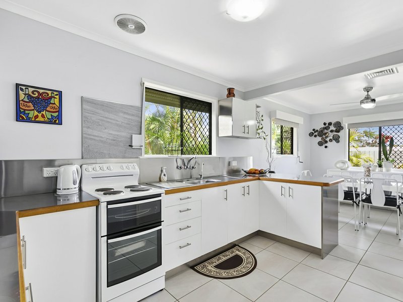 Photo - 1361 Bribie Island Road, Ningi QLD 4511 - Image 12