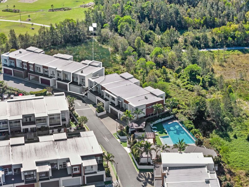 Photo - 136/1 Vue Boulevard, Robina QLD 4226 - Image 1