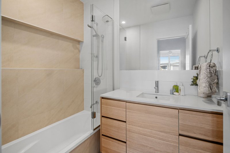 Photo - 136/1 Vue Boulevard, Robina QLD 4226 - Image 14
