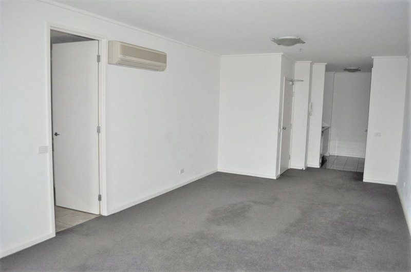 Photo - 136/183 City Road, Southbank VIC 3006 - Image 2