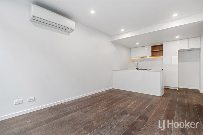 Photo - 136/188 Whitehorse Road, Balwyn VIC 3103 - Image 3