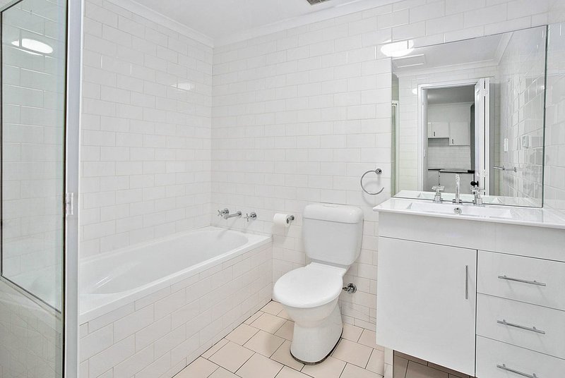 Photo - 13/62 Kenneth Road, Manly Vale NSW 2093 - Image 6