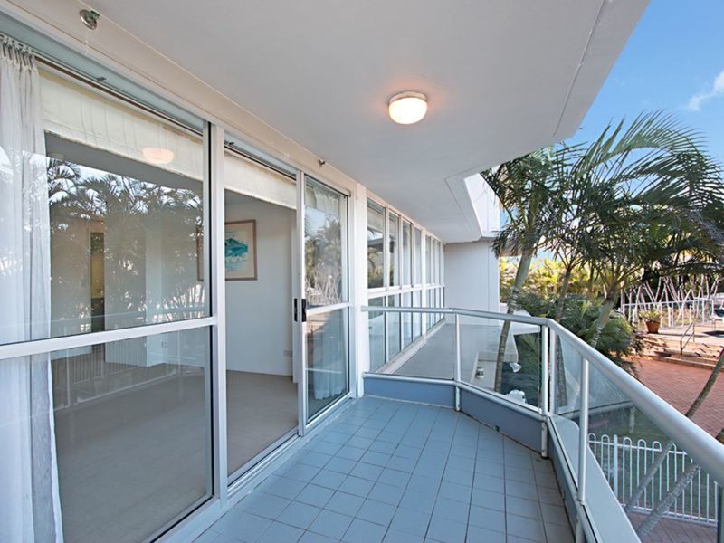 Photo - 13/66 Marine Parade, Coolangatta QLD 4225 - Image 5