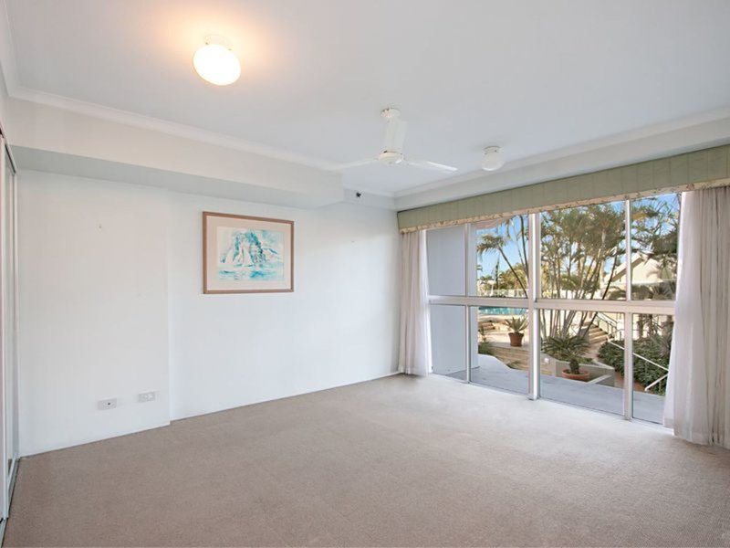 Photo - 13/66 Marine Parade, Coolangatta QLD 4225 - Image 7