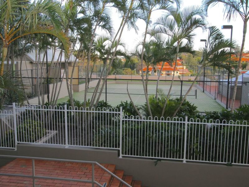 Photo - 13/66 Marine Parade, Coolangatta QLD 4225 - Image 11