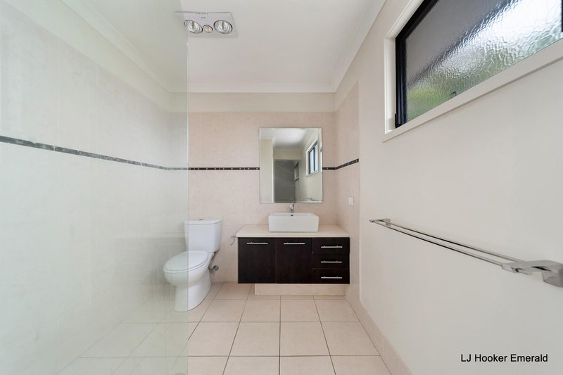 Photo - 13/68 Moody Street, Emerald QLD 4720 - Image 11