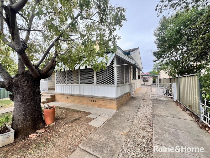 Photo - 136A Denison Street, West Tamworth NSW 2340 - Image 3