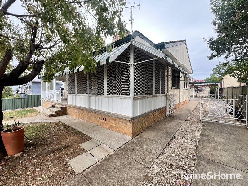 Photo - 136A Denison Street, West Tamworth NSW 2340 - Image 4