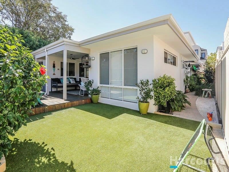 Photo - 136A Northstead Street, Scarborough WA 6019 - Image 2