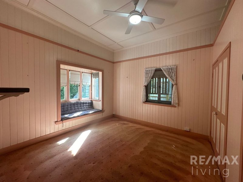 Photo - 137 Archer Street, Woodford QLD 4514 - Image 6