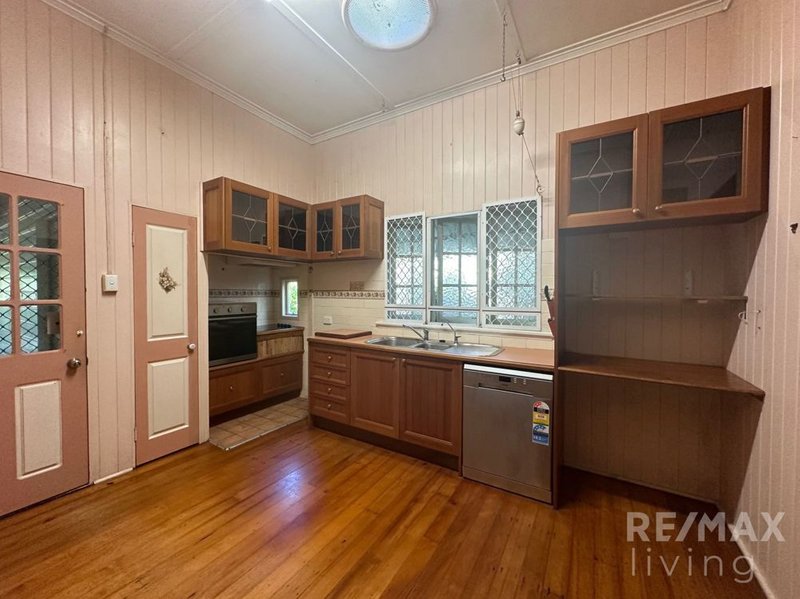 Photo - 137 Archer Street, Woodford QLD 4514 - Image 12