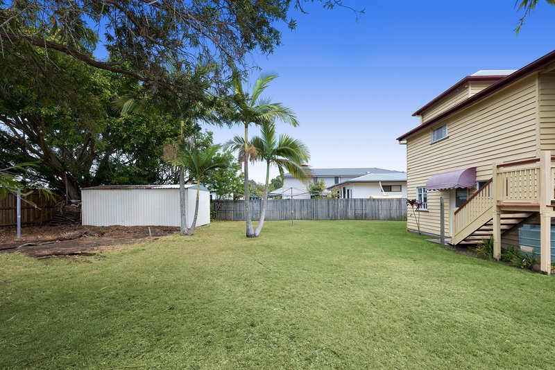 Photo - 137 Armstrong Road, Cannon Hill QLD 4170 - Image 30