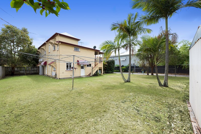 Photo - 137 Armstrong Road, Cannon Hill QLD 4170 - Image 31