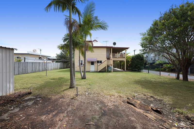 Photo - 137 Armstrong Road, Cannon Hill QLD 4170 - Image 33