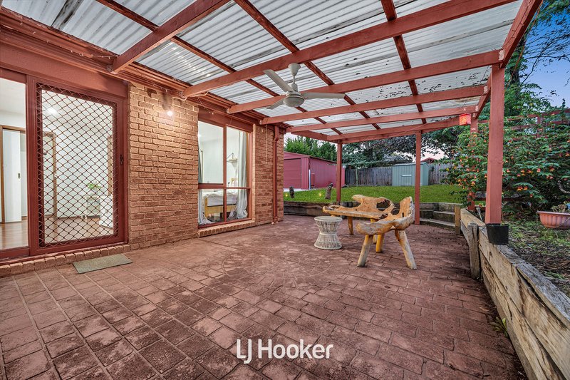Photo - 137 Avebury Drive, Berwick VIC 3806 - Image 13