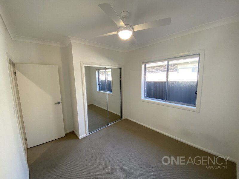 Photo - 1/37 Bonneville Boulevard, Goulburn NSW 2580 - Image 7