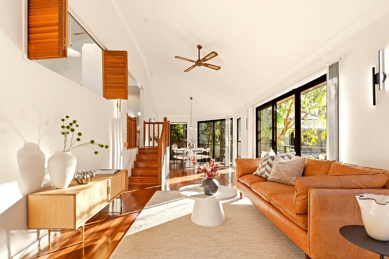 Photo - 137 Chapel Hill Road, Chapel Hill QLD 4069 - Image 4