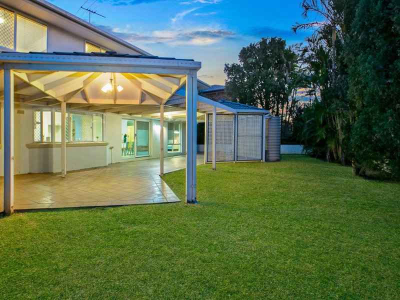 Photo - 137 Cribb Road, Carindale QLD 4152 - Image 16