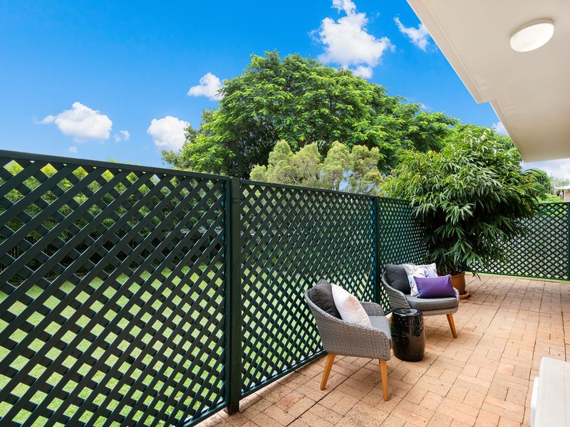 Photo - 1/37 Crump Street, Holland Park West QLD 4121 - Image 13