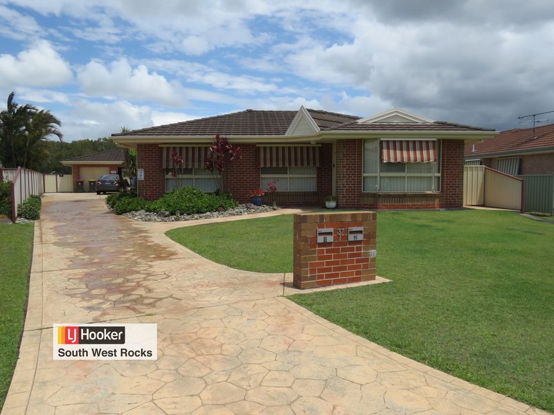 1/37 Delmer Close, South West Rocks NSW 2431