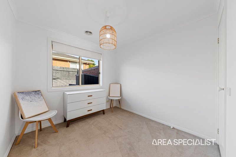 Photo - 1/37 Eagle Drive, Pakenham VIC 3810 - Image 13