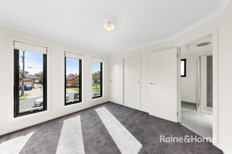 Photo - 1/37 Elizabeth Street, St Albans VIC 3021 - Image 8