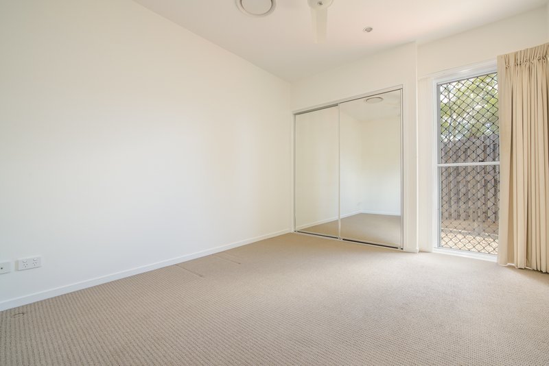 Photo - 137 Emmadale Drive, New Auckland QLD 4680 - Image 12