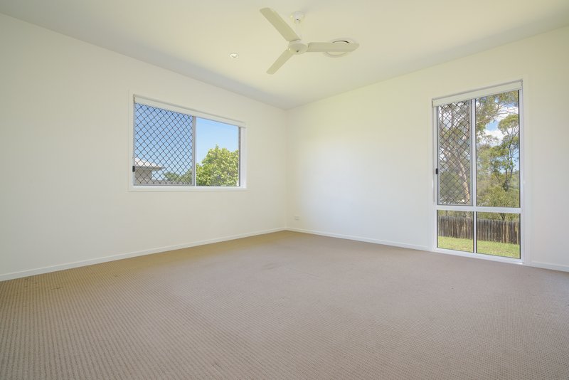 Photo - 137 Emmadale Drive, New Auckland QLD 4680 - Image 14