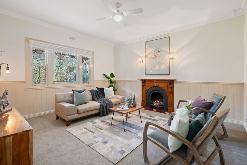 Photo - 137 Forest Road, Ferntree Gully VIC 3156 - Image 4