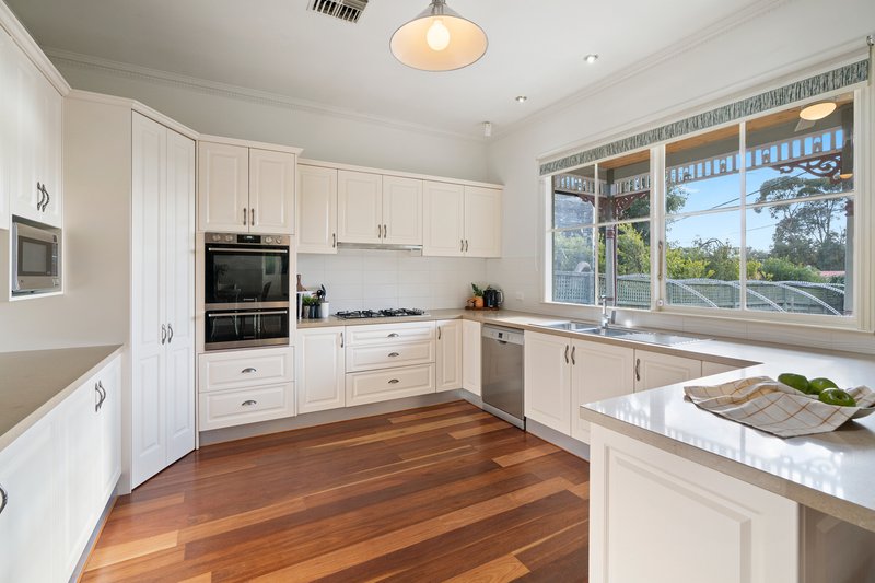 Photo - 137 Forest Road, Ferntree Gully VIC 3156 - Image 6