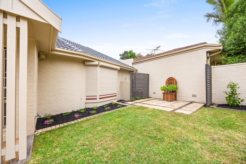 Photo - 1/37 Frederick Street, Doncaster VIC 3108 - Image 4