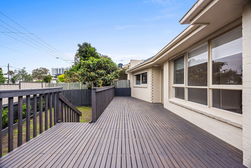 Photo - 1/37 Frederick Street, Doncaster VIC 3108 - Image 7