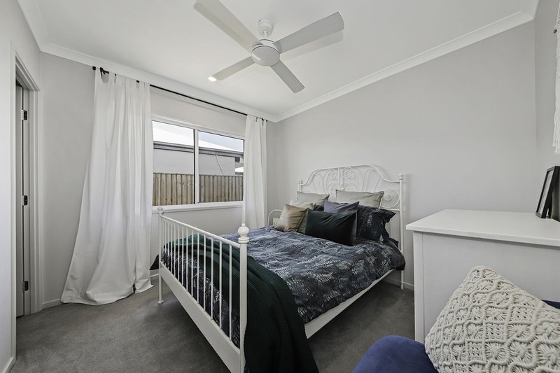 Photo - 137 Freshwater Drive, Banksia Beach QLD 4507 - Image 4