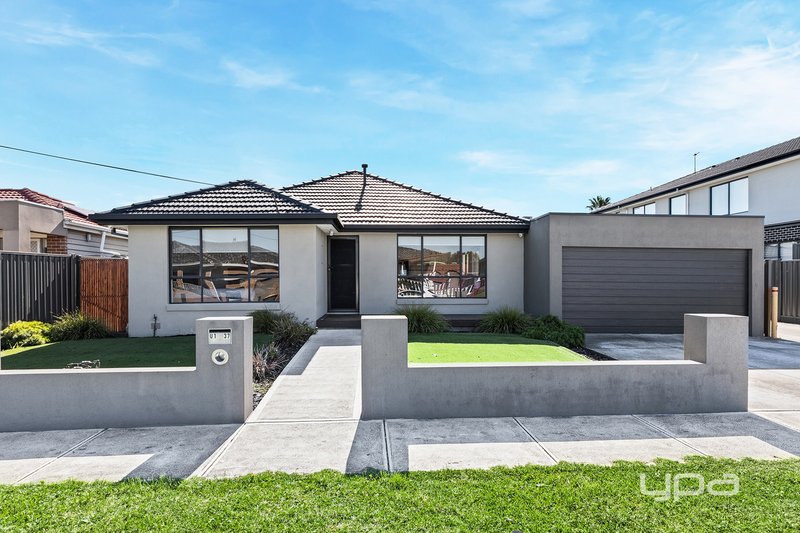 Photo - 1/37 Garfield Street, St Albans VIC 3021 - Image 2