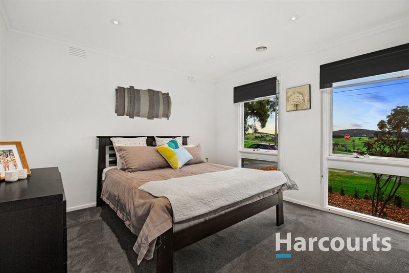 Photo - 137 Glenfern Road, Upper Ferntree Gully VIC 3156 - Image 14