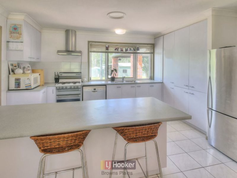 Photo - 137 Granger Road, Park Ridge South QLD 4125 - Image 9