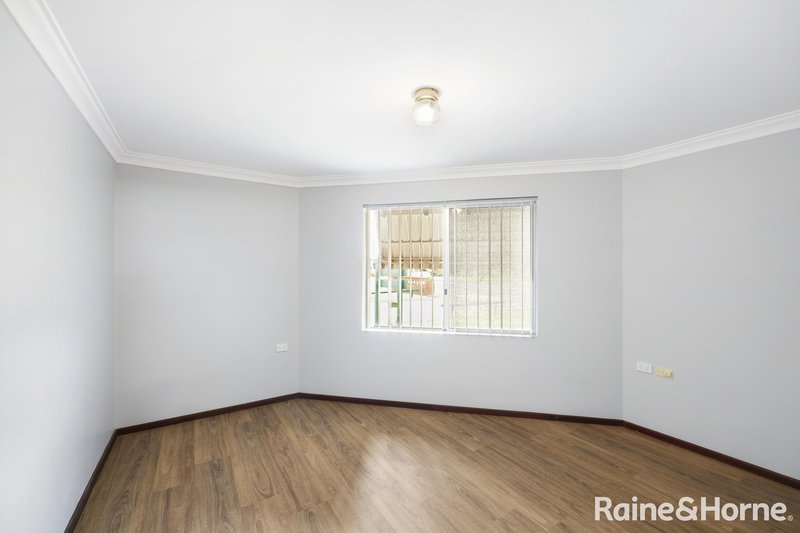 Photo - 1/37 Hayes Street, Bunbury WA 6230 - Image 11