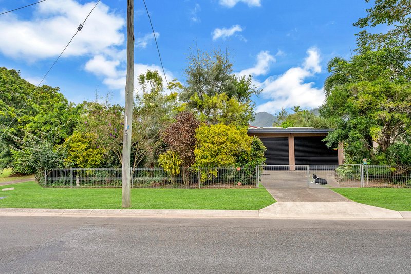 Photo - 1/37 Hayward Street, Mooroobool QLD 4870 - Image 2