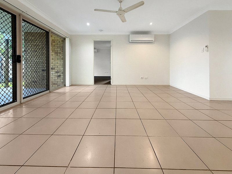 Photo - 1/37 Koala Drive, Morayfield QLD 4506 - Image 2