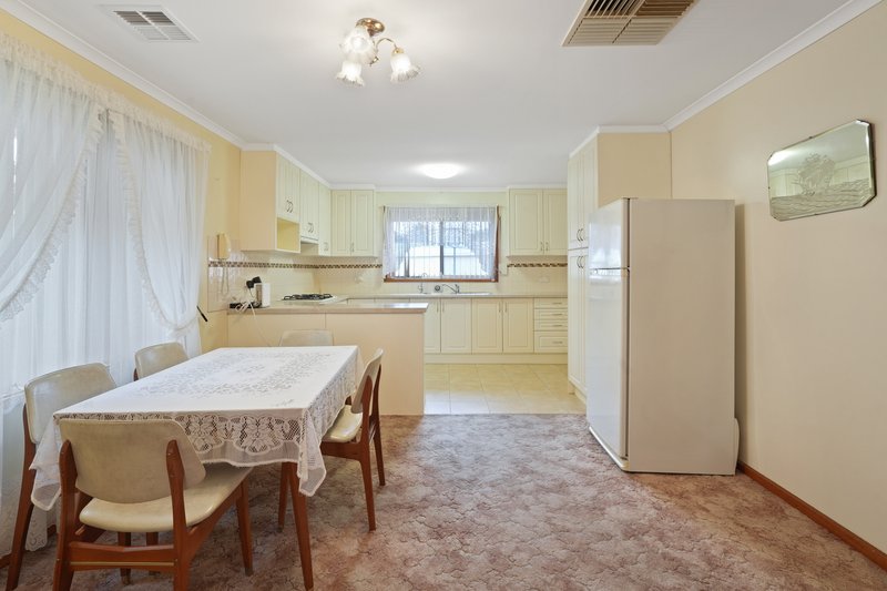 Photo - 137 Ladywood Road, Modbury Heights SA 5092 - Image 5