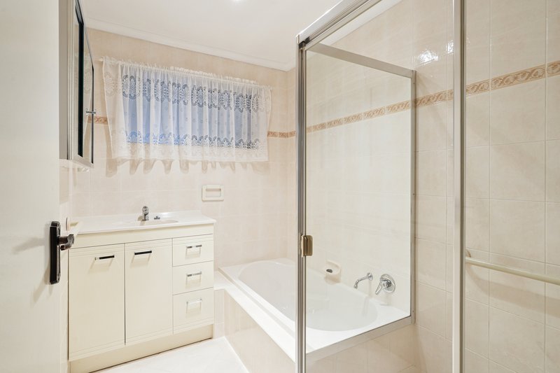 Photo - 137 Ladywood Road, Modbury Heights SA 5092 - Image 8